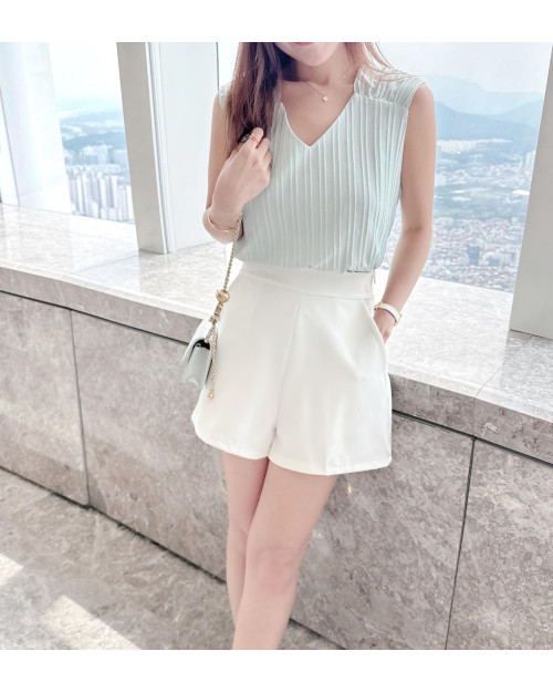 Pastel Airy Vest