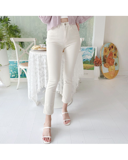 Creamy Straight-leg Jeans